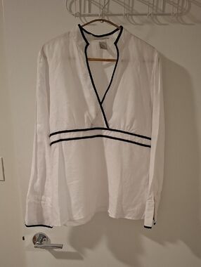 Elegant 100% Linen White & Black Tuxedo-style Cross-over Collarless Top (Size L)